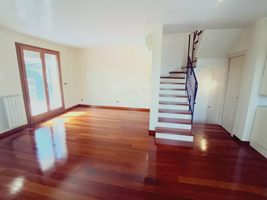 Immagine 3 di Villetta a schiera in vendita  in Via Venturini a Chioggia