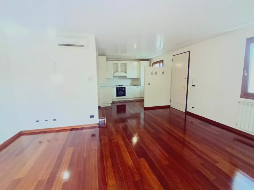 Immagine 5 di Villetta a schiera in vendita  in Via Venturini a Chioggia