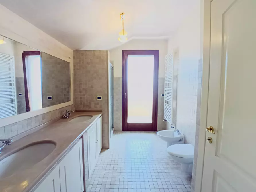 Immagine 10 di Villetta a schiera in vendita  in Via Venturini a Chioggia