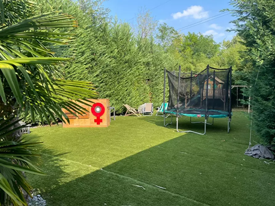 Immagine 12 di Villa in vendita  in via Tre Ponti a Padova