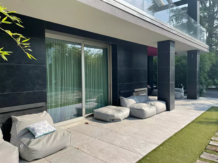 Immagine 16 di Villa in vendita  in via Tre Ponti a Padova