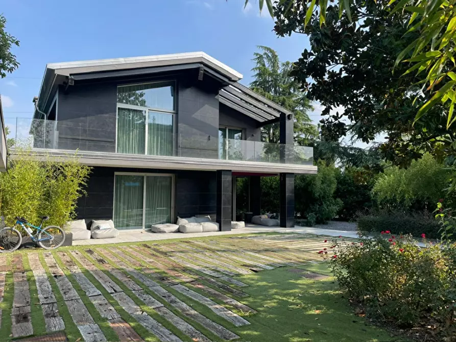 Immagine 19 di Villa in vendita  in via Tre Ponti a Padova