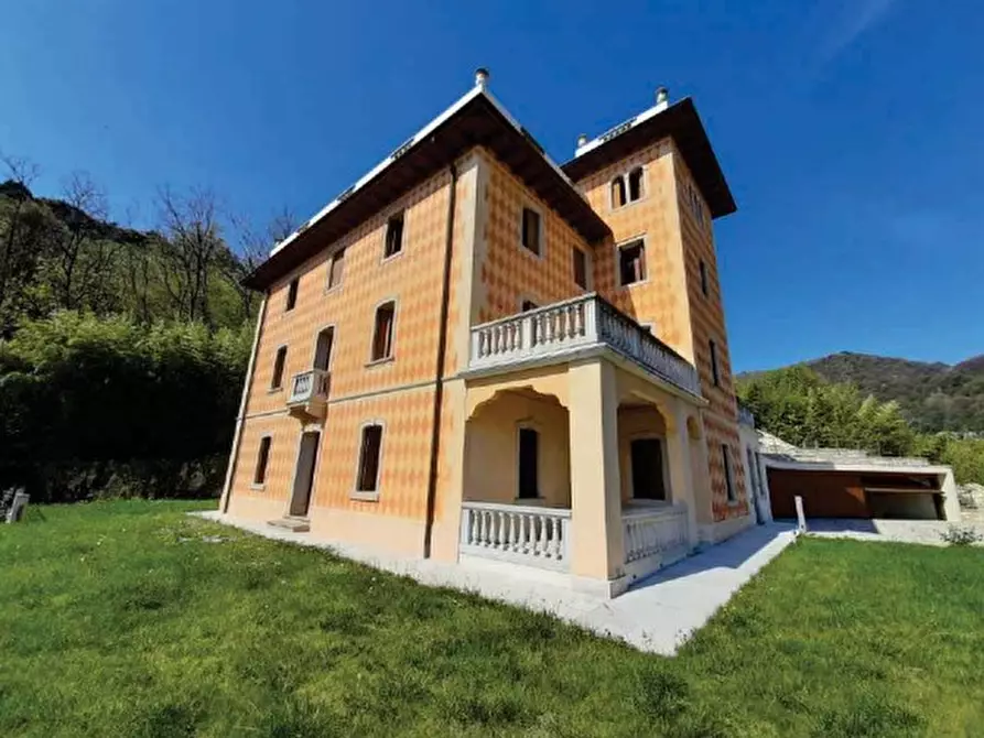 Immagine 1 di Villa in vendita  in Via San Gottardo, 45 a Vittorio Veneto