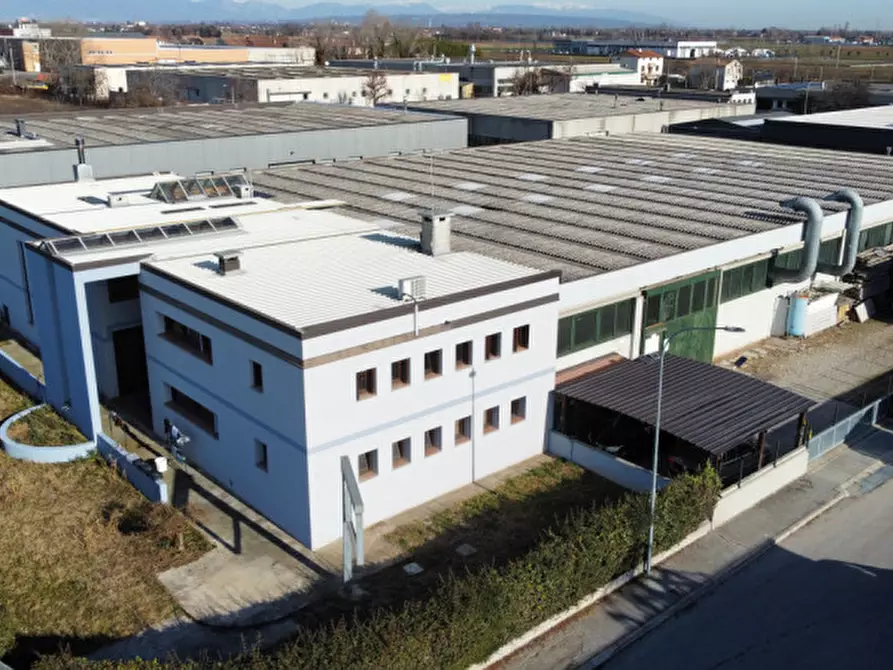 Immagine 2 di Capannone industriale in vendita  in Via Dell'artigianato 5 a Castelfranco Veneto