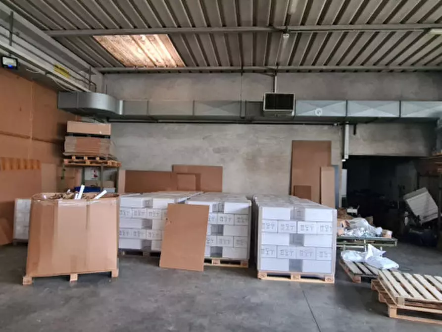 Immagine 10 di Capannone industriale in vendita  in Via Dell'artigianato 5 a Castelfranco Veneto