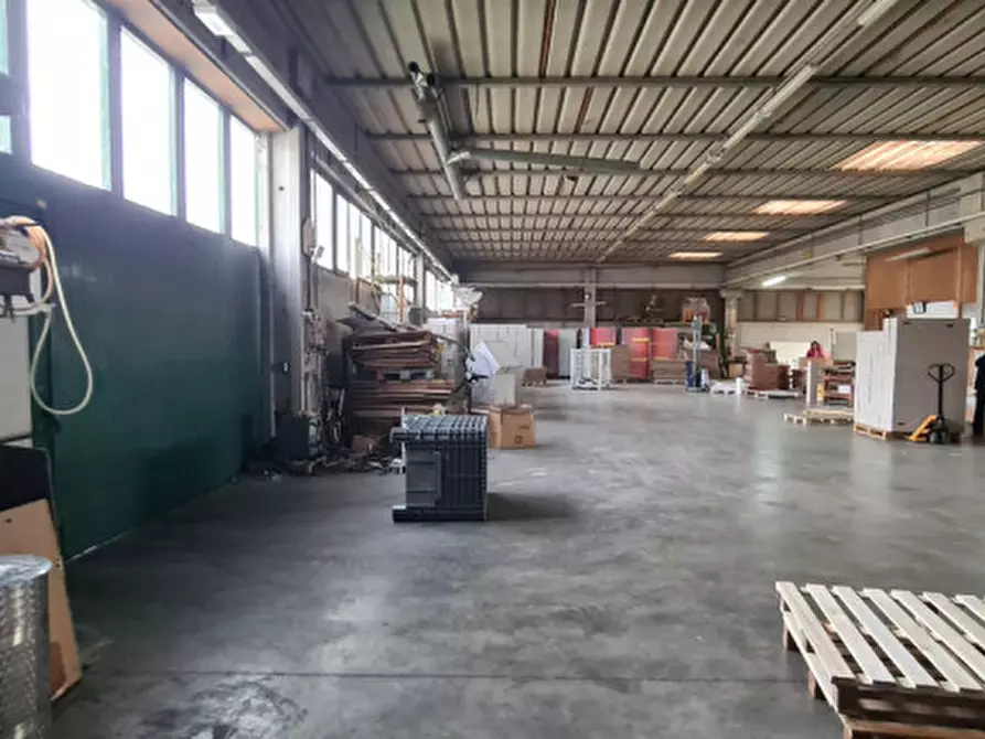 Immagine 12 di Capannone industriale in vendita  in Via Dell'artigianato 5 a Castelfranco Veneto