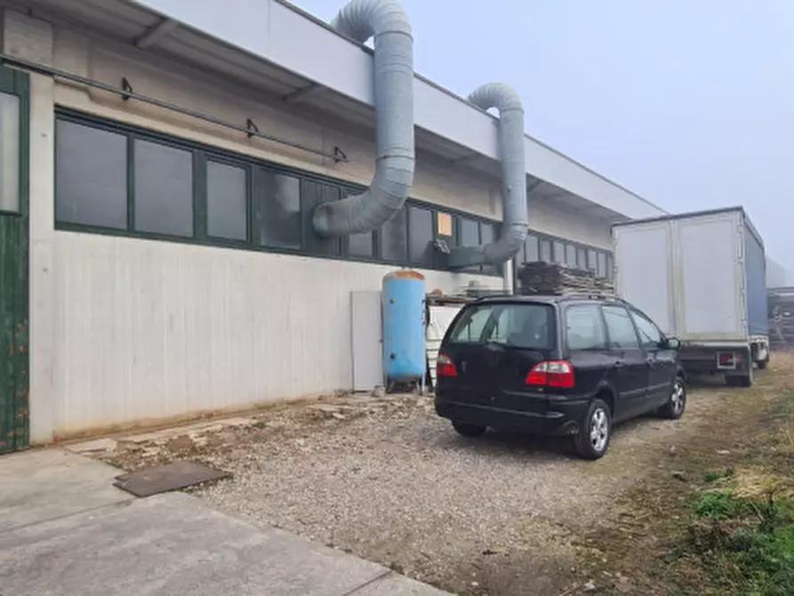 Immagine 18 di Capannone industriale in vendita  in Via Dell'artigianato 5 a Castelfranco Veneto