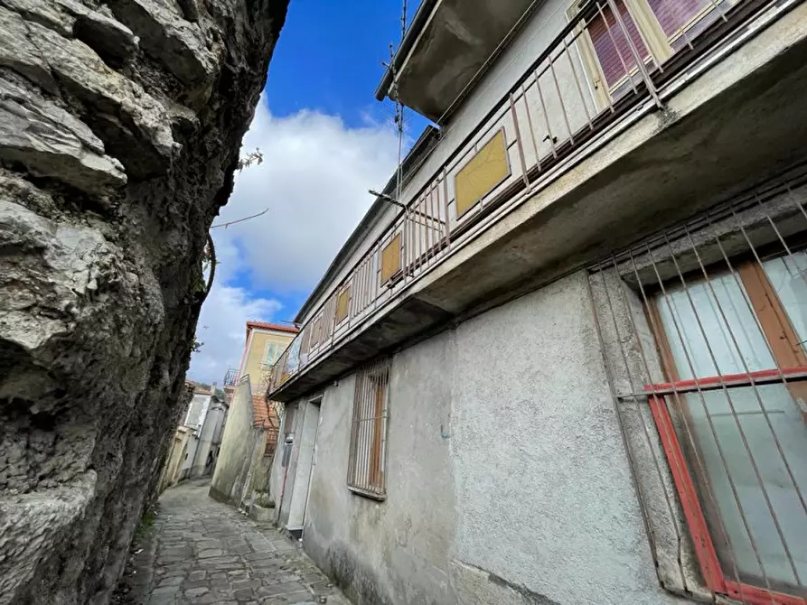 Immagine 3 di Appartamento in vendita  in Via Sant'Angelo 9 a Marsico Nuovo