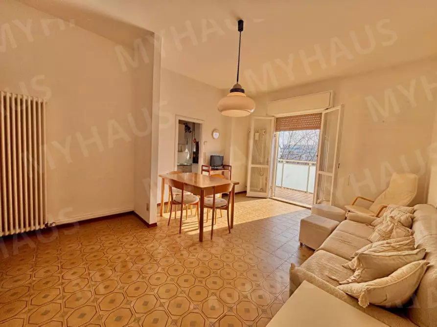 Immagine 3 di Appartamento in vendita  in Viale Euclide 43 a Cesenatico