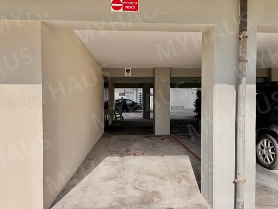 Immagine 30 di Appartamento in vendita  in Viale Euclide 43 a Cesenatico