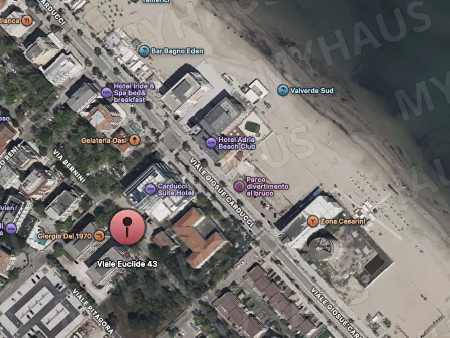 Immagine 39 di Appartamento in vendita  in Viale Euclide 43 a Cesenatico