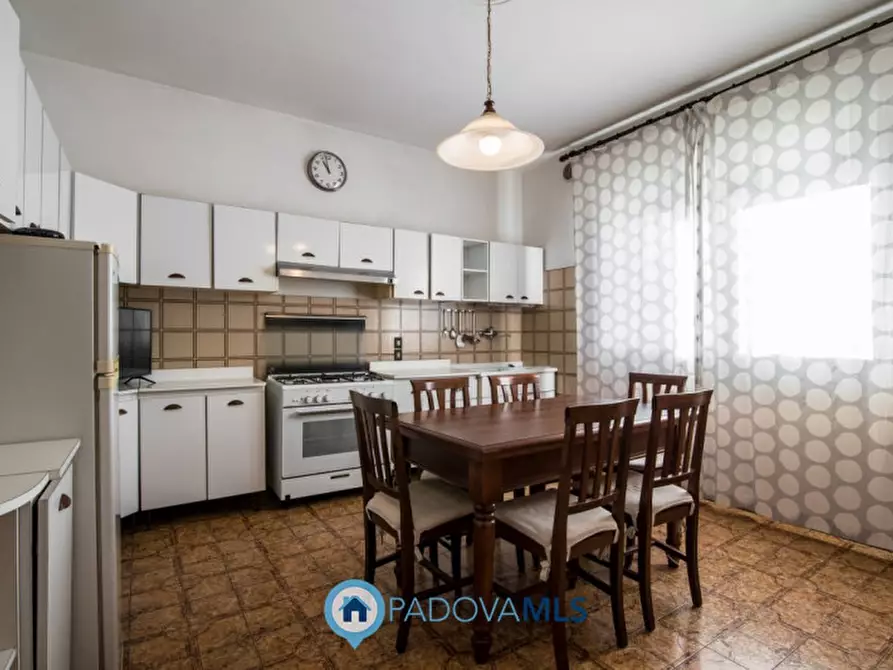 Immagine 7 di Casa bifamiliare in vendita  in via Forcellini a Padova
