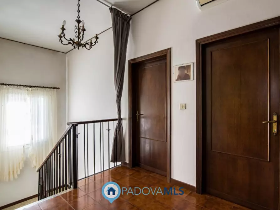 Immagine 12 di Casa bifamiliare in vendita  in via Forcellini a Padova