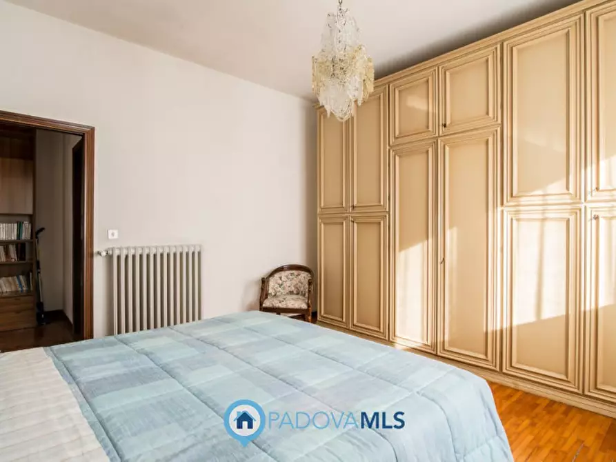 Immagine 15 di Casa bifamiliare in vendita  in via Forcellini a Padova