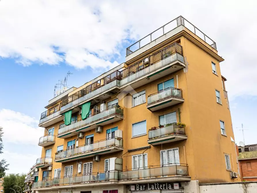 Immagine 1 di Appartamento in vendita  in via tunisi 43 a Torino