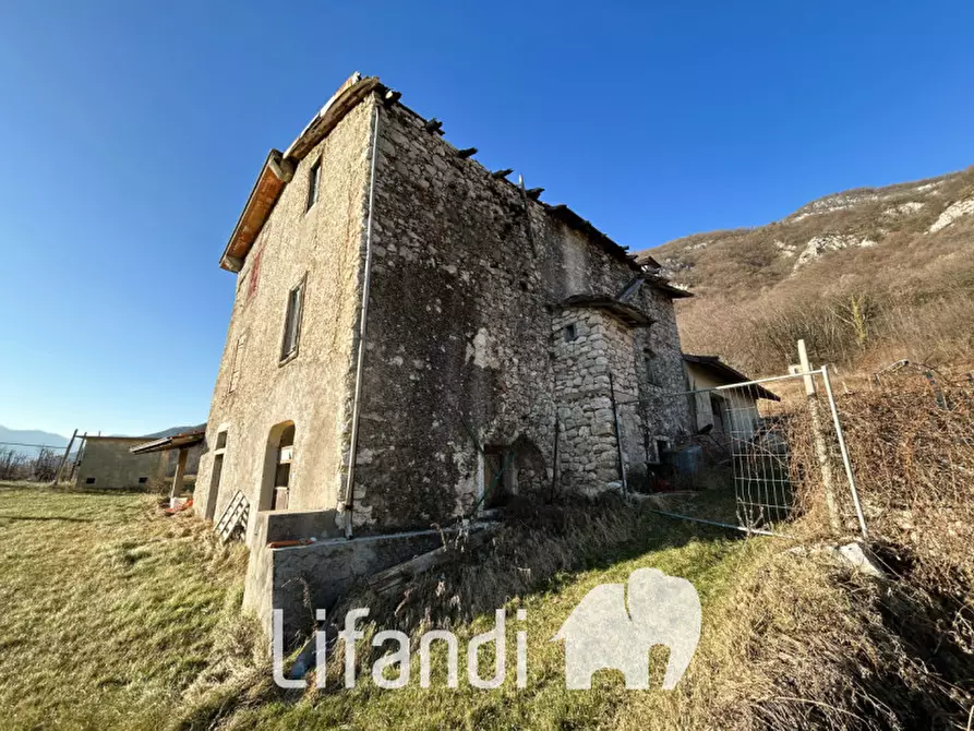 Immagine 6 di Villa in vendita  a Ala