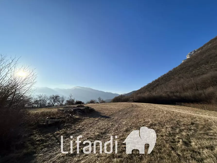 Immagine 11 di Villa in vendita  a Ala