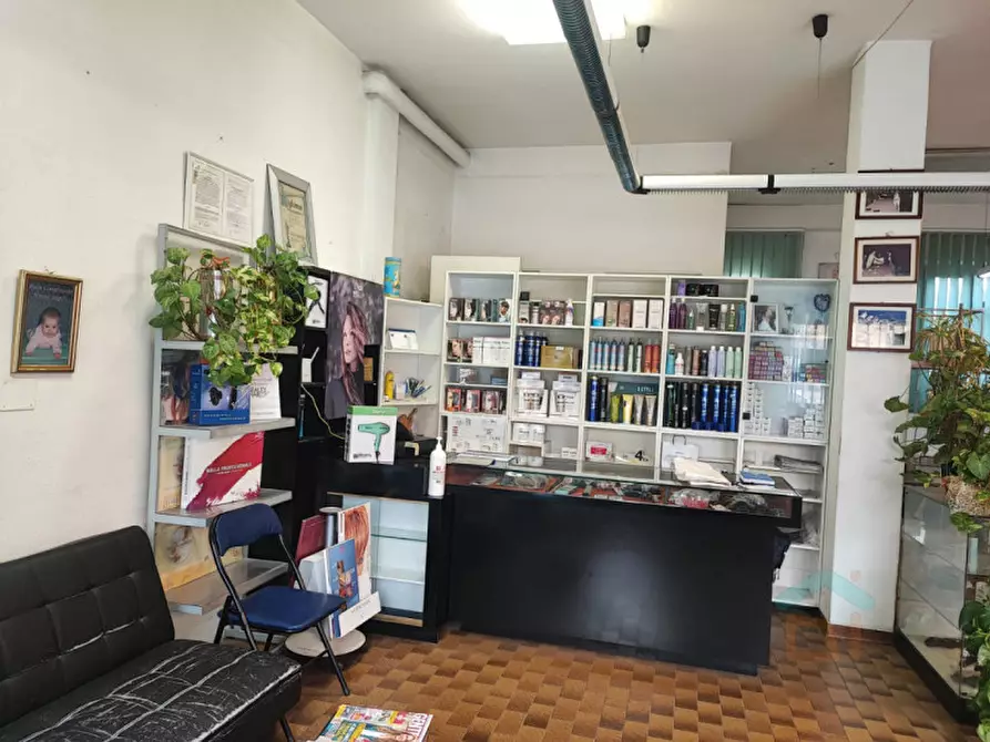 Immagine 3 di Negozio in vendita  in Piazza Marconi a Cervignano Del Friuli