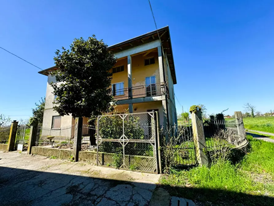 Immagine 14 di Villa in vendita  in VIA BRIGNEDOLO, 12 a Calvisano