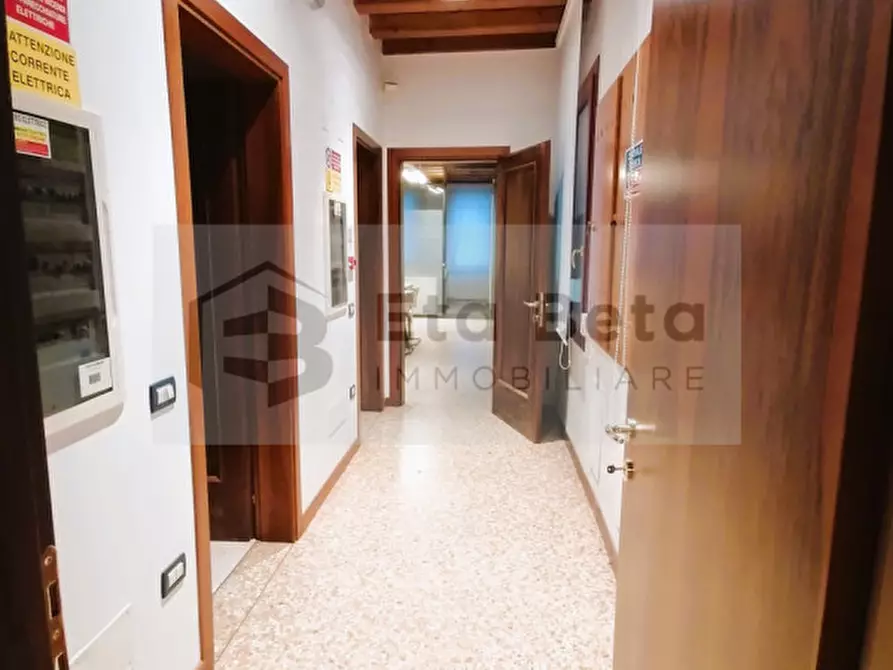 Immagine 7 di Ufficio in affitto  in Via Martiri della Libertà a Padova