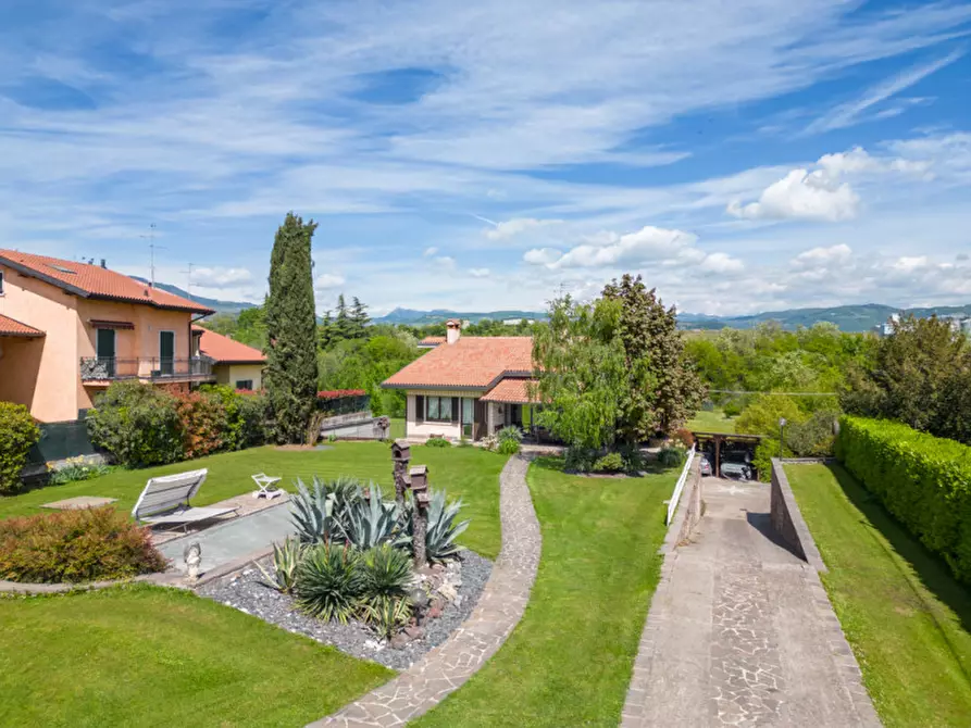 Immagine 1 di Villa in vendita  in Via Brennero a Pescantina