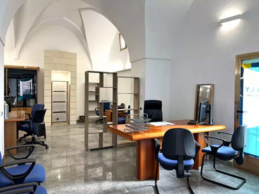 Immagine 2 di Loft/Open space in vendita  in Via Roma a Casarano