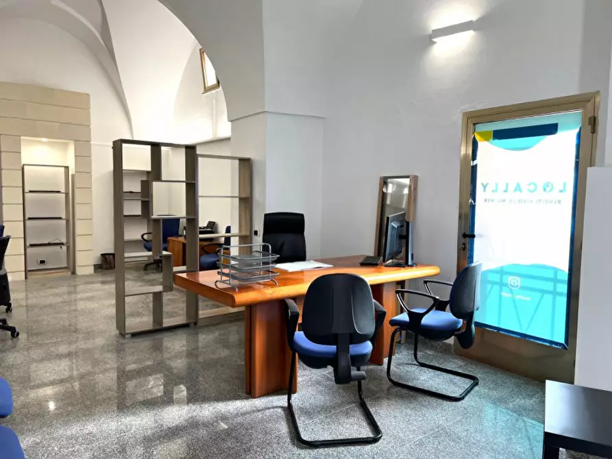 Immagine 4 di Loft/Open space in vendita  in Via Roma a Casarano