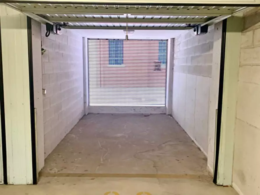 Immagine 6 di Garage in vendita  in via Trieste a Padova