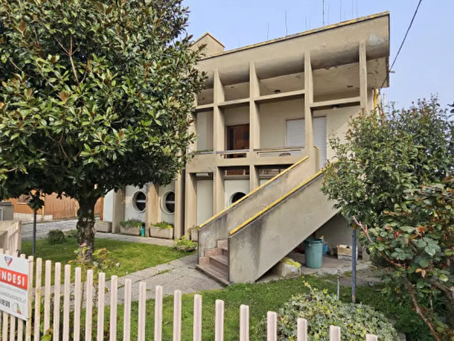 Immagine 1 di Casa indipendente in vendita  in Via Europa a Zimella