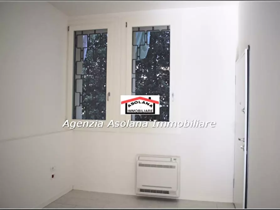 Immagine 4 di Negozio in affitto  in Viale Tiziano, 6 a Asolo