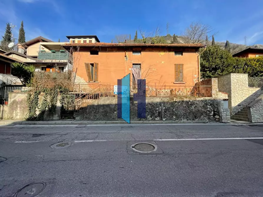 Immagine 3 di Rustico / casale in vendita  in via Sant'orsola 39 a Brescia
