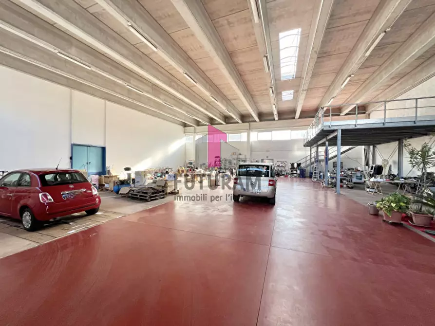 Immagine 2 di Capannone industriale in vendita  in VIA SAN PIETRO a Vigodarzere