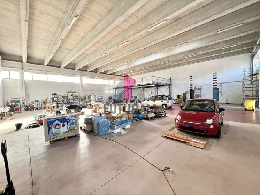 Immagine 3 di Capannone industriale in vendita  in VIA SAN PIETRO a Vigodarzere