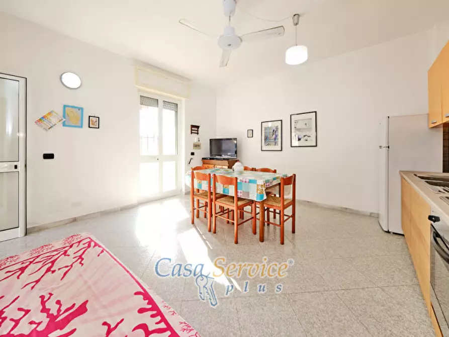 Immagine 8 di Villa in vendita  in Via Sirmione a Taviano