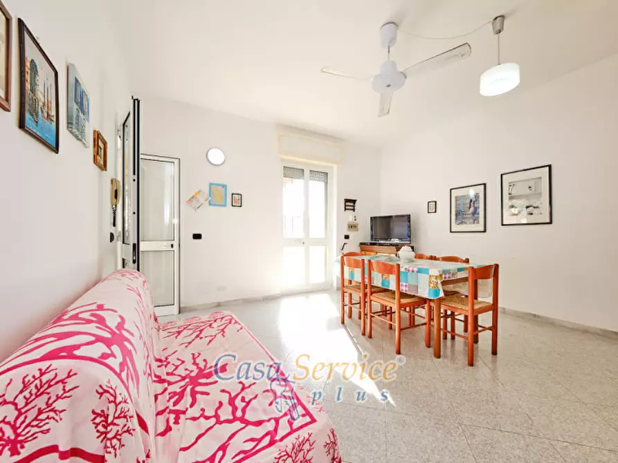 Immagine 9 di Villa in vendita  in Via Sirmione a Taviano