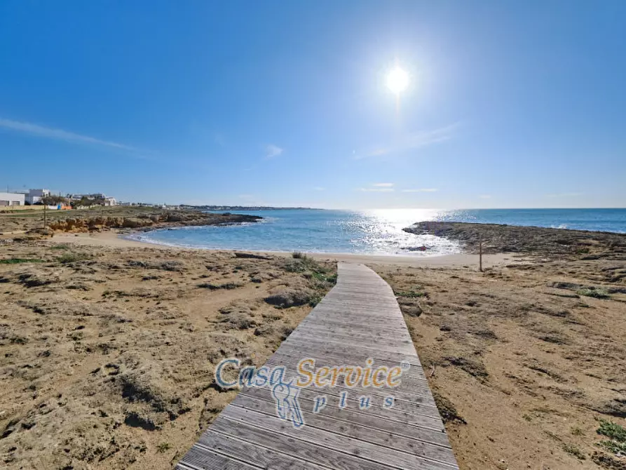 Immagine 38 di Villa in vendita  in Via Sirmione a Taviano