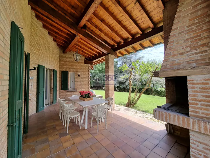 Immagine 4 di Villa in vendita  in Via Fermi a Passirano
