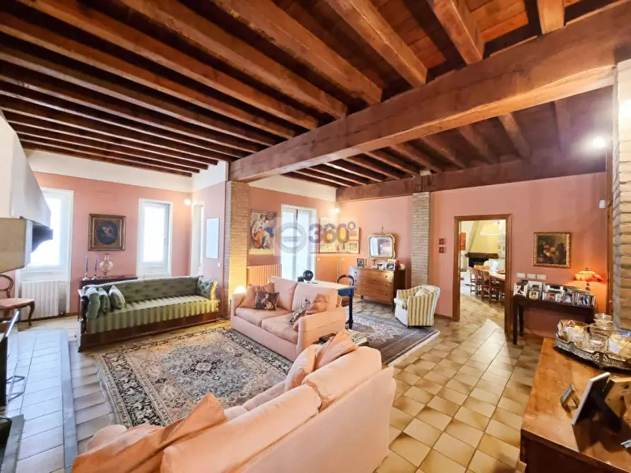 Immagine 13 di Villa in vendita  in Via Fermi a Passirano