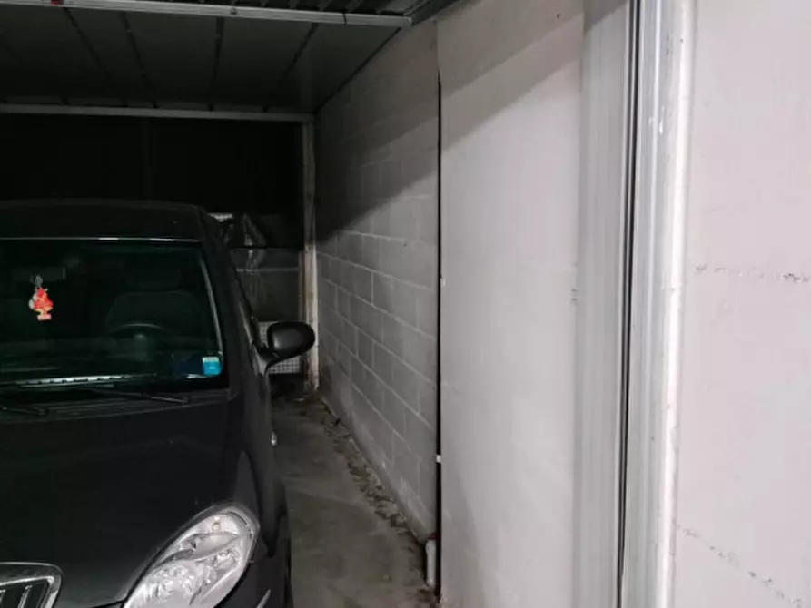 Immagine 4 di Garage in vendita  in Viale Druso a Bolzano