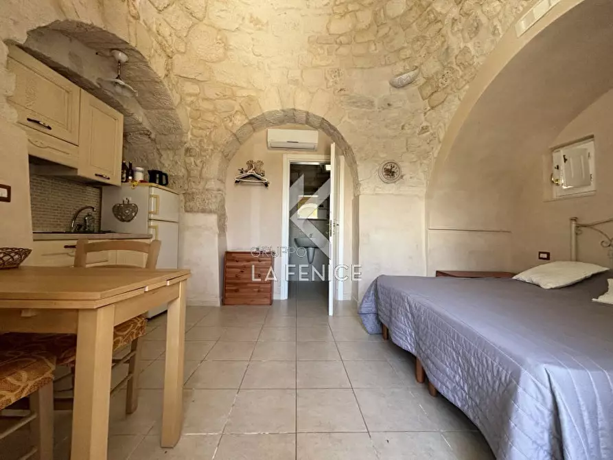 Immagine 9 di Villa in vendita  in via ostuni a Martina Franca