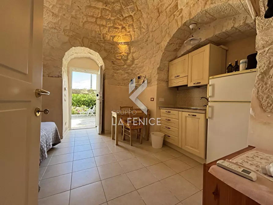 Immagine 10 di Villa in vendita  in via ostuni a Martina Franca