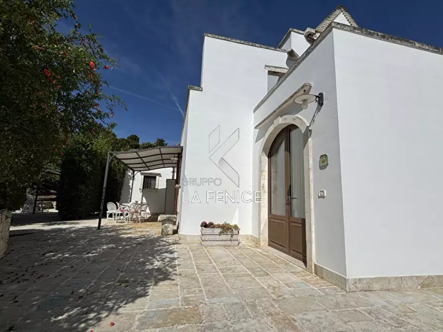 Immagine 14 di Villa in vendita  in via ostuni a Martina Franca