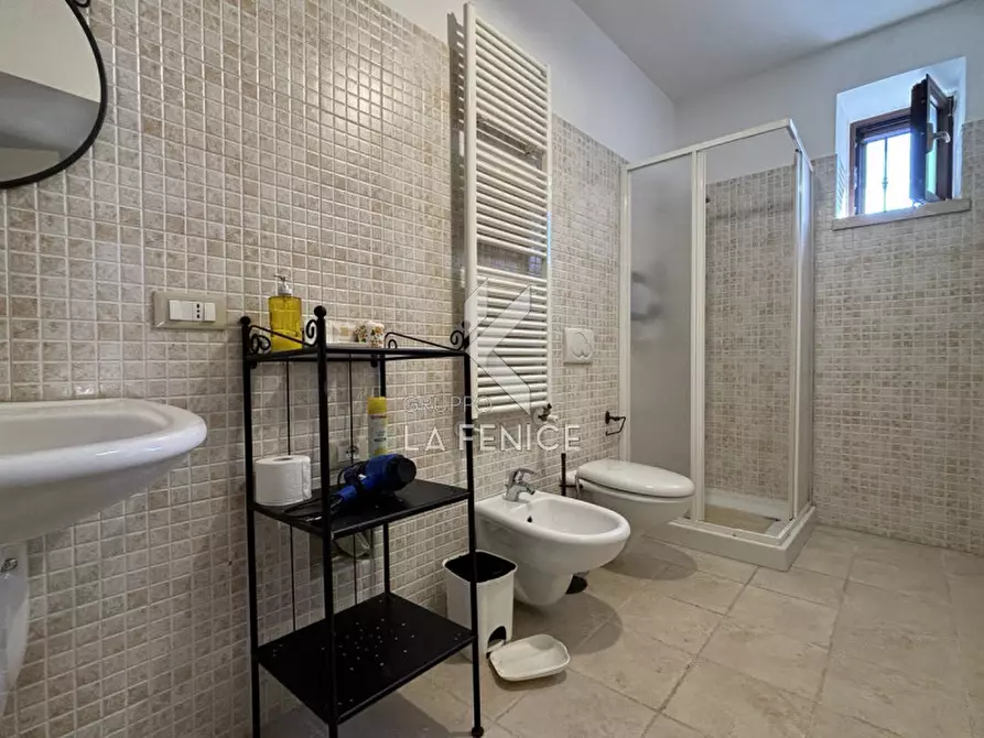 Immagine 28 di Villa in vendita  in via ostuni a Martina Franca