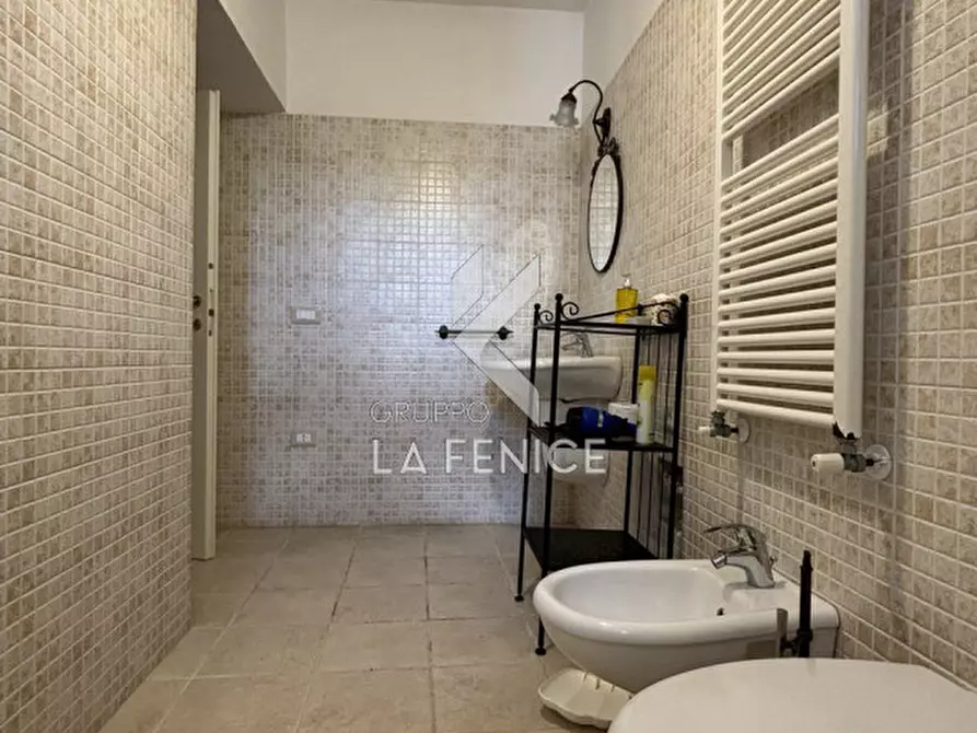 Immagine 29 di Villa in vendita  in via ostuni a Martina Franca