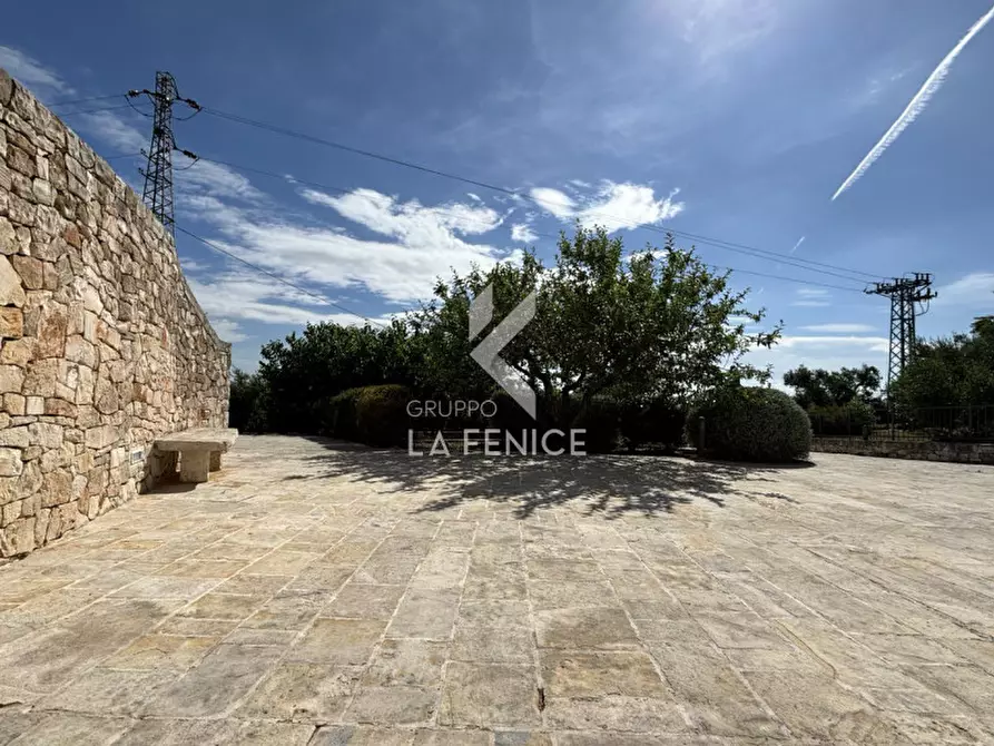 Immagine 32 di Villa in vendita  in via ostuni a Martina Franca