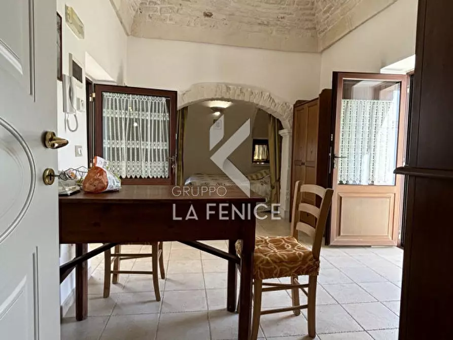 Immagine 36 di Villa in vendita  in via ostuni a Martina Franca