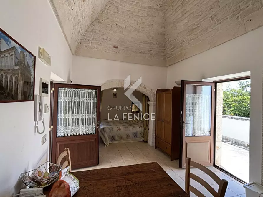 Immagine 37 di Villa in vendita  in via ostuni a Martina Franca