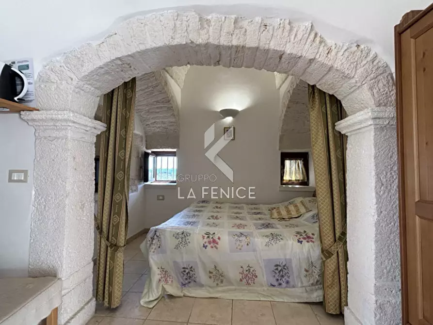 Immagine 39 di Villa in vendita  in via ostuni a Martina Franca