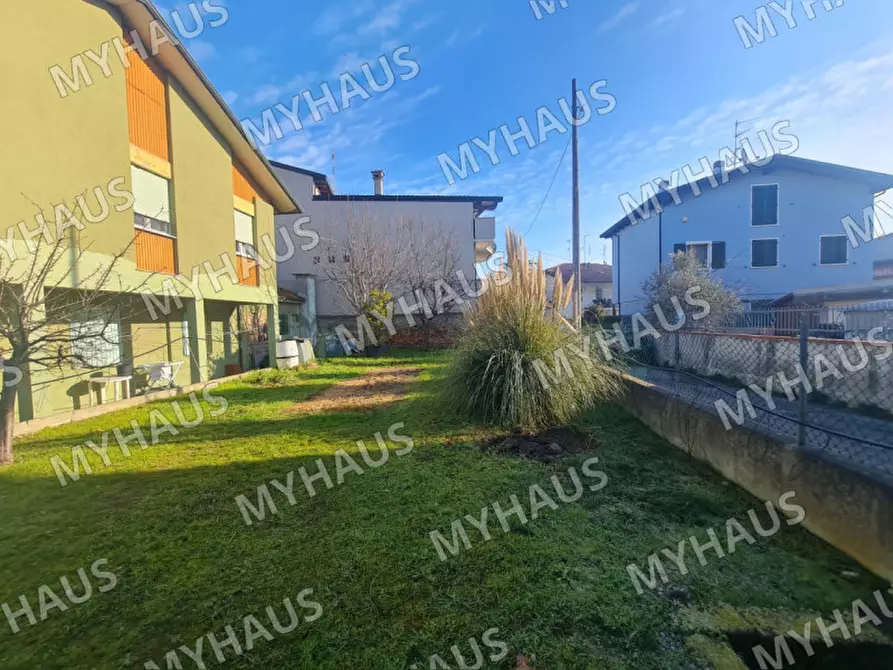 Immagine 2 di Villa in vendita  in Viale Magrini a Cesenatico