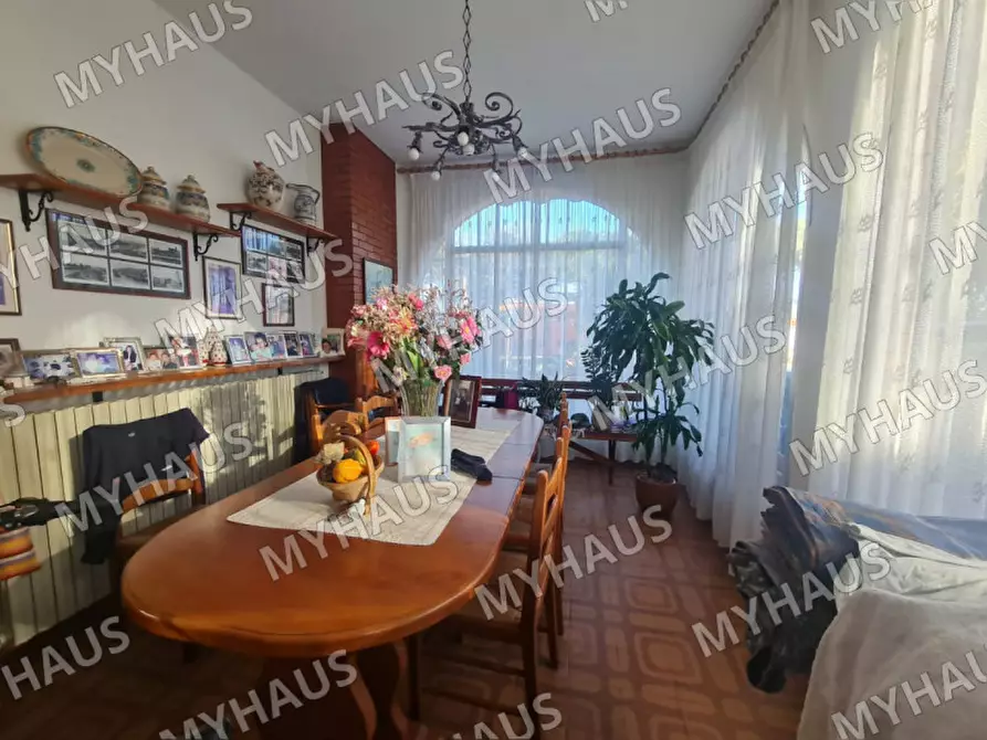 Immagine 4 di Villa in vendita  in Viale Magrini a Cesenatico